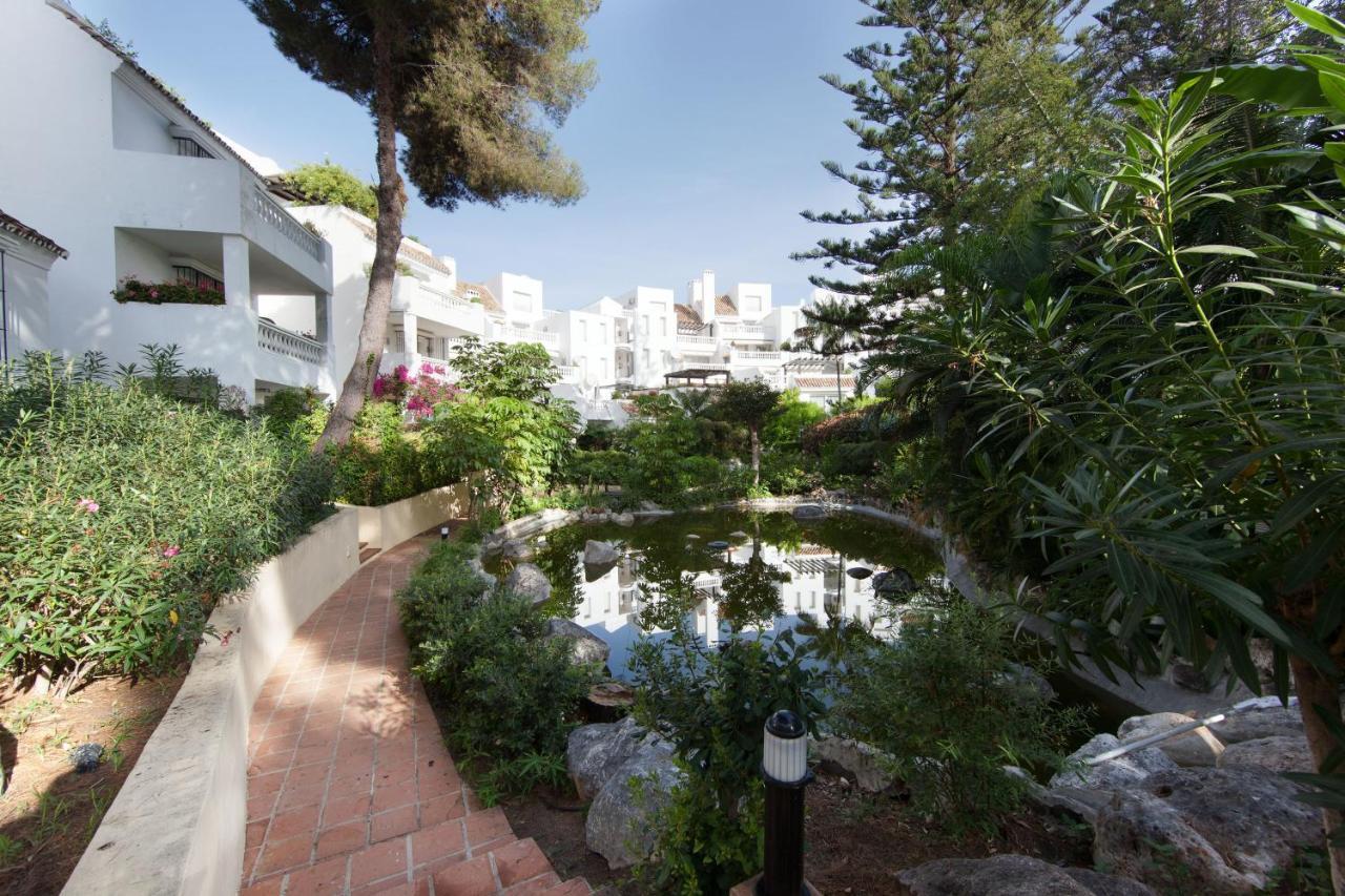 White Pearl Beach Elviria Marbella Exterior photo