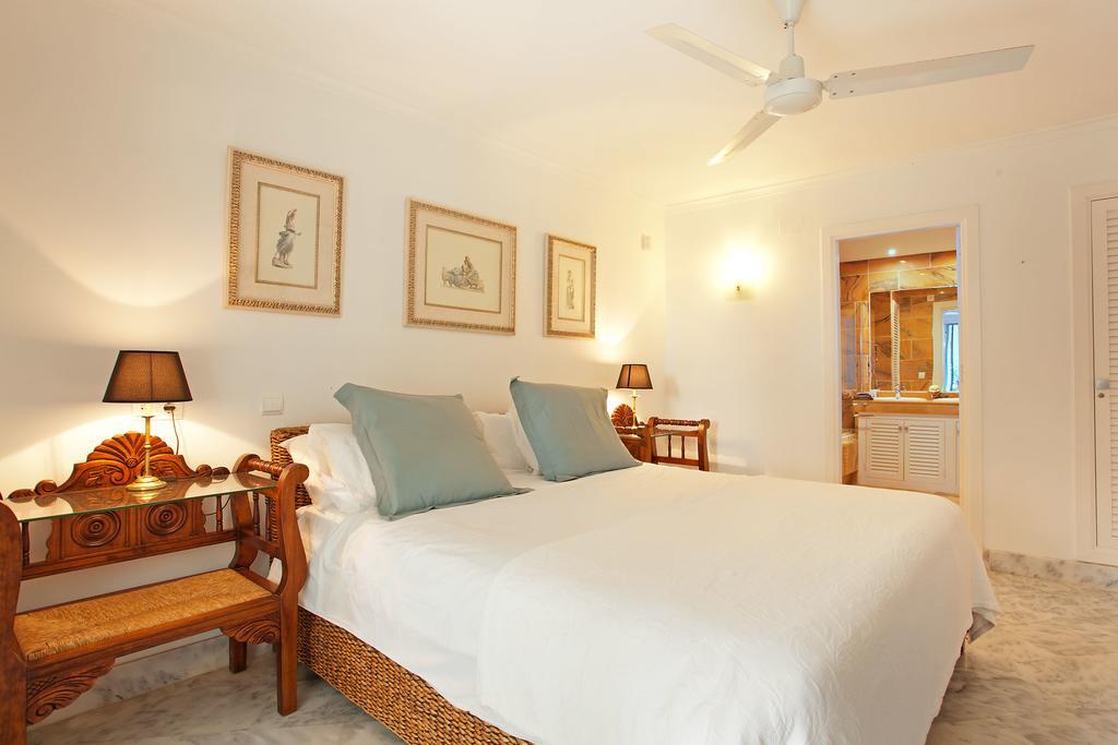White Pearl Beach Elviria Marbella Exterior photo